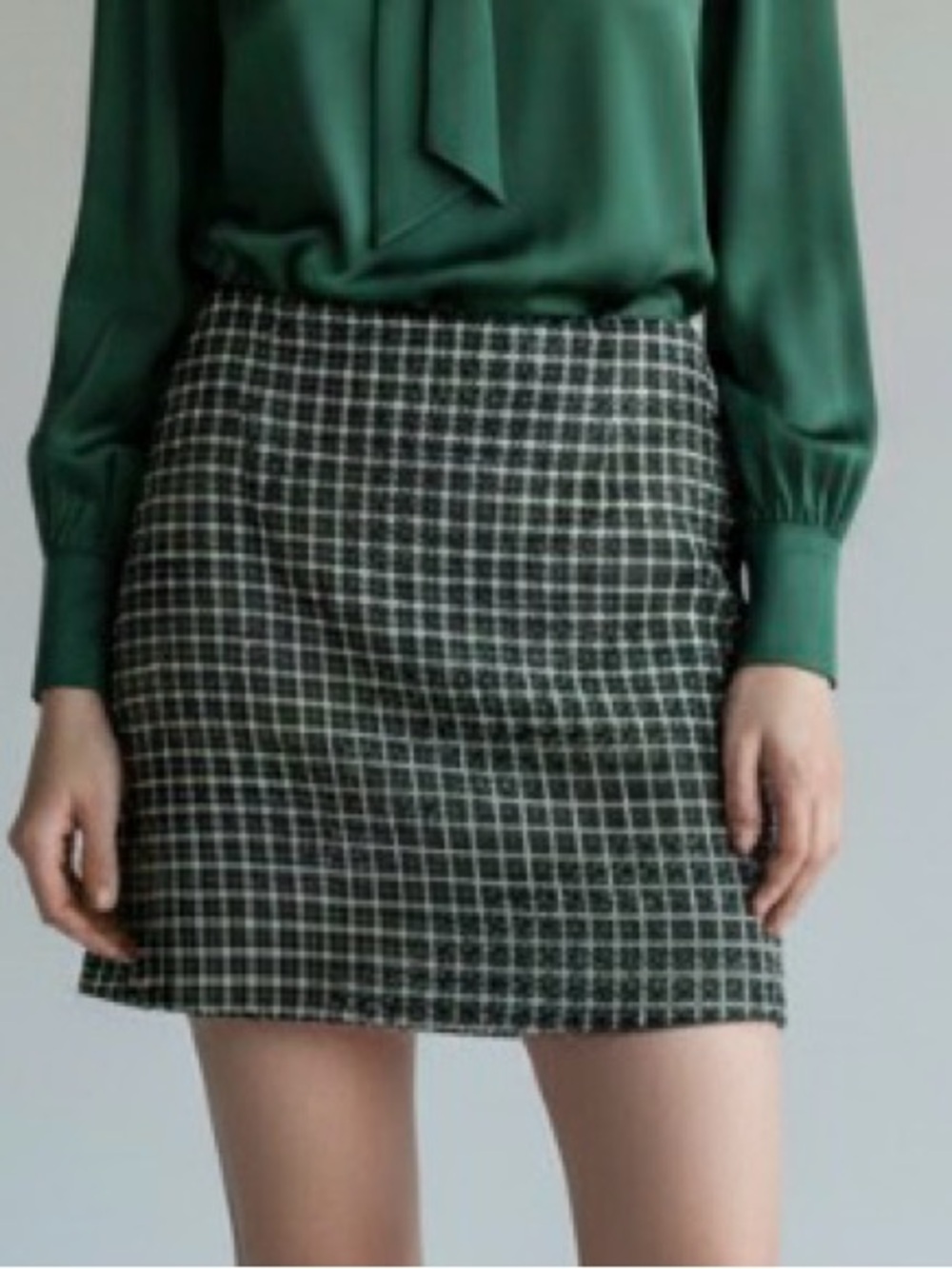 LOFT Dark Green Windowpane Grid Tweed Mini Skirt Size 12 Dark Academia Fall NWT